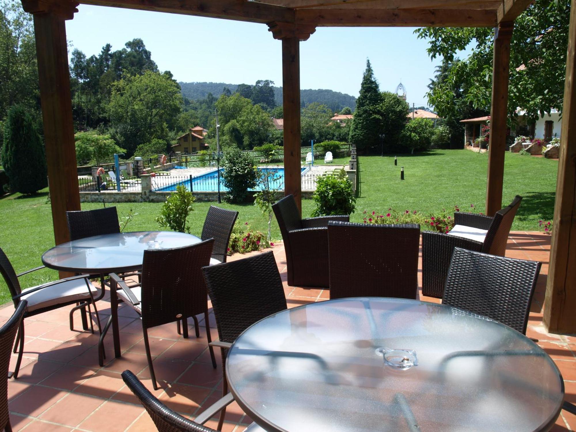 Hosteria El Pomar Novales Exteriér fotografie