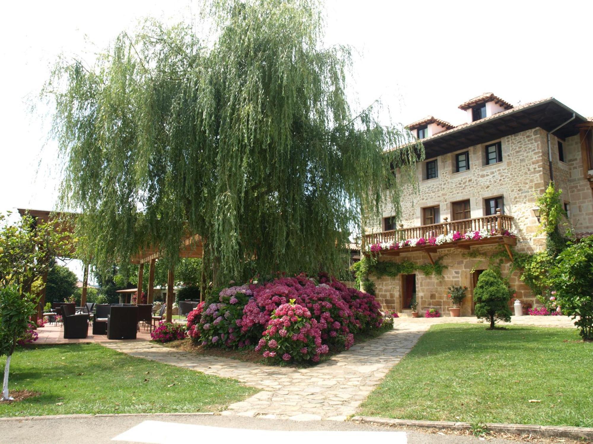 Hosteria El Pomar Novales Exteriér fotografie